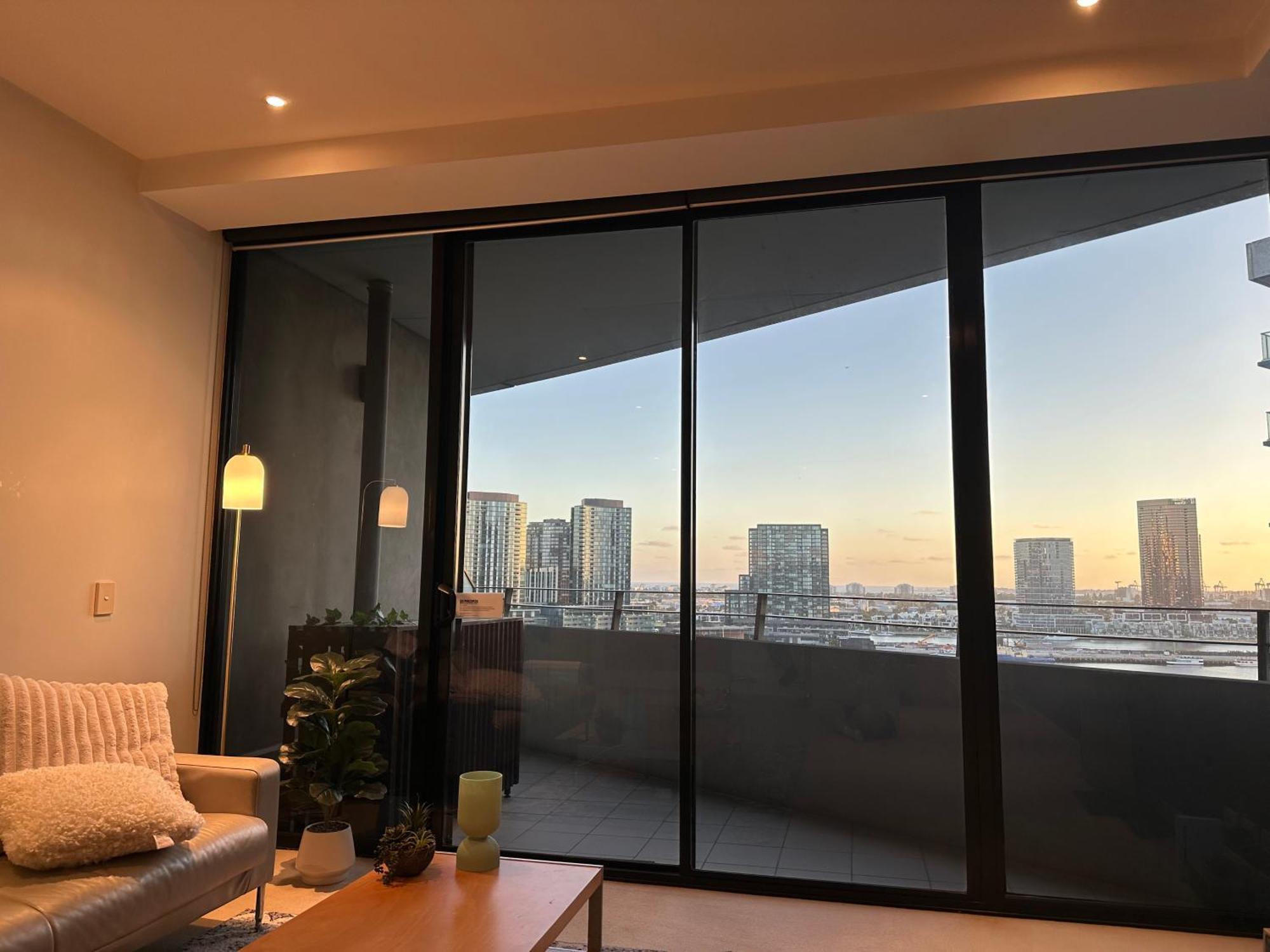 Sea View, Gym & Pool, 2 Bedrooms 2 Bathrooms Мелбърн Екстериор снимка